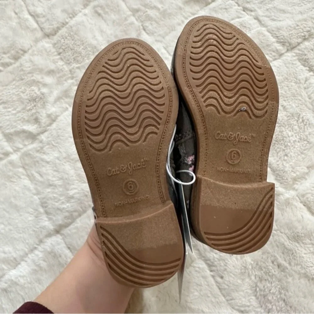 Cat & Jack | Toddler Girls' Penelope Slip-On Zipper Booties | Size 6